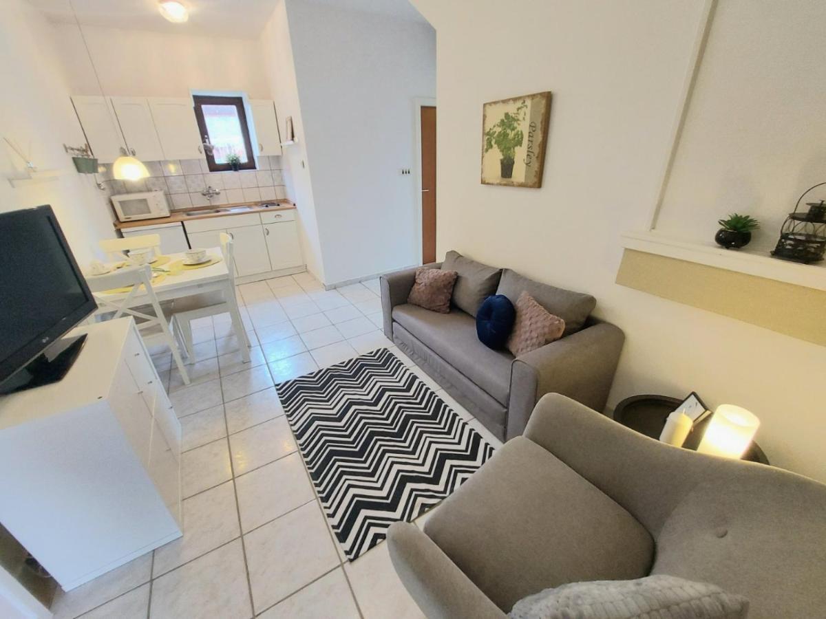 Apartmani Seaview Ljubač エクステリア 写真